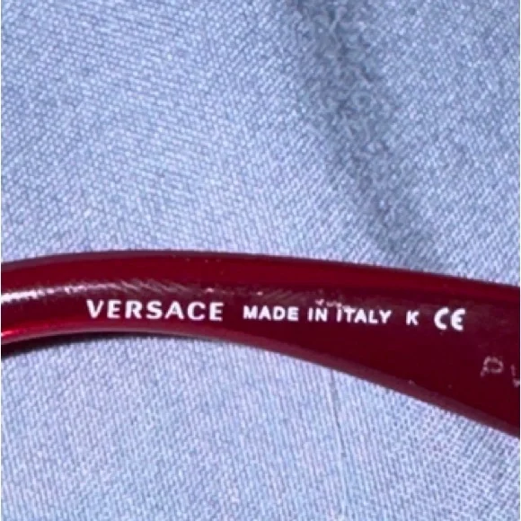 Versace Women’s Red Sunglasses with Gold Greek Key Temples - Picture 7 of 9